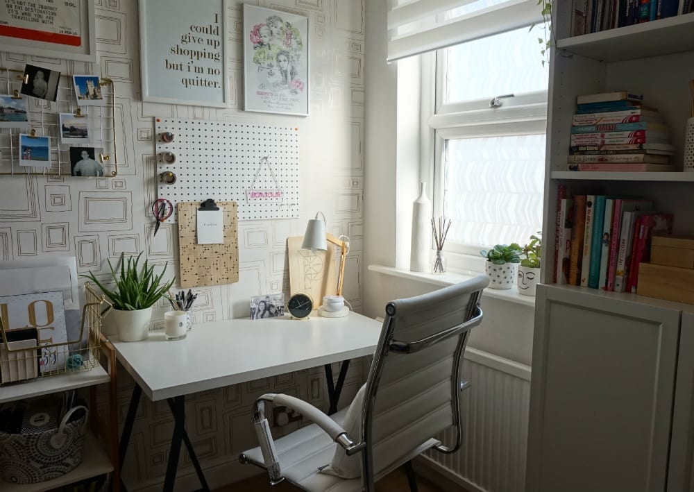 Office-desk-and-window-film